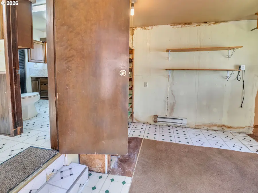 1205 2nd Ave, Hammond, OR 97121 - #3