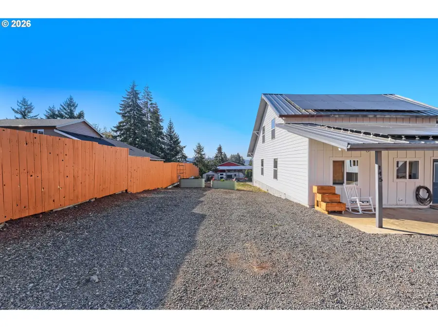 145 SE Oak View Ln, Estacada, OR 97023 - #3