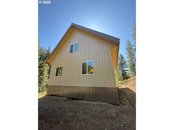 63850 Lost Creek Ln, Elgin, OR 97827