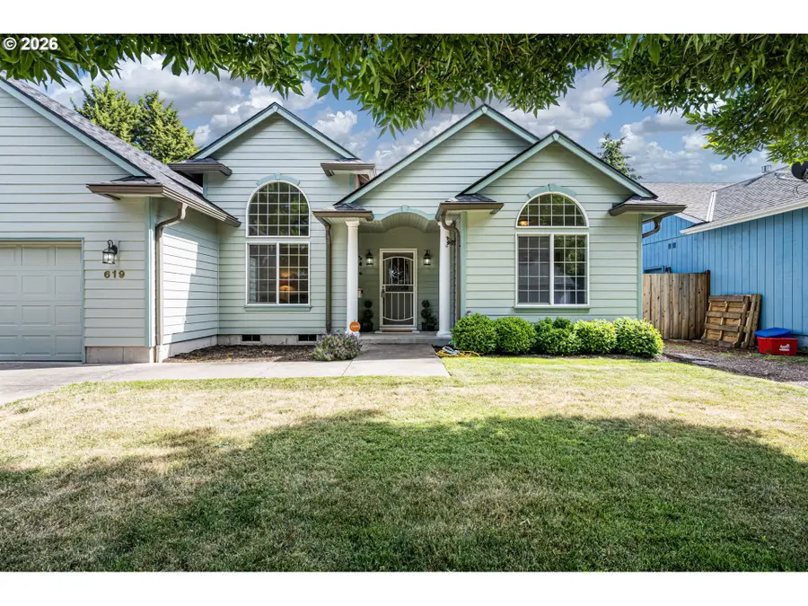 619 Driftwood Dr, Eugene, OR 97402 - #3