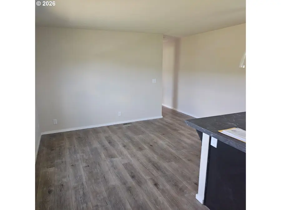 485 NW Richard St, Sheridan, OR 97378 - #2