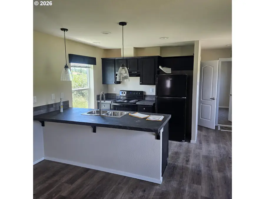 485 NW Richard St, Sheridan, OR 97378 - #3