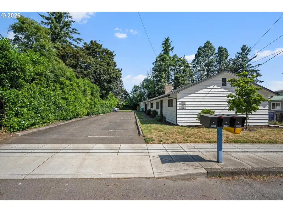 12011 SE Market St, Portland, OR 97216 - #3