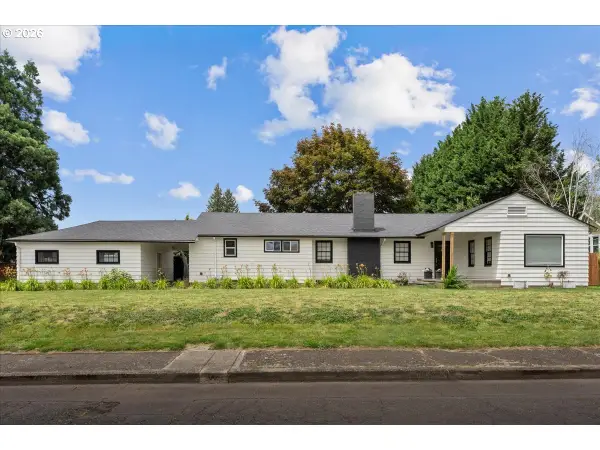 590 N Pershing St, MtAngel, OR 97362