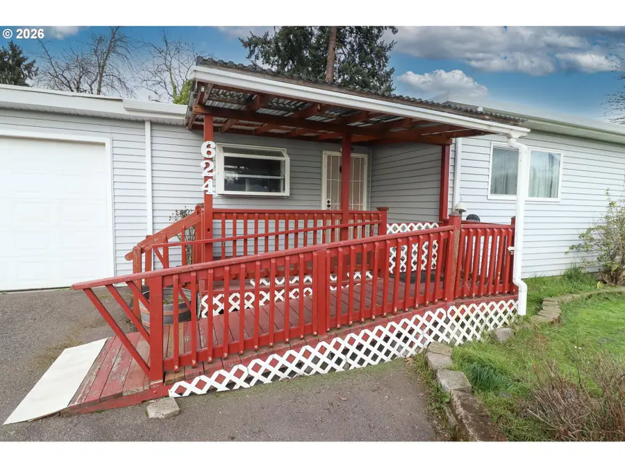 624 Tinamou Ln, Springfield, OR 97477 - Image #2