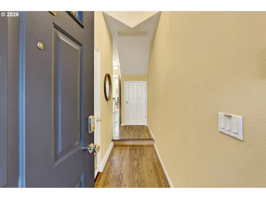 4714 SW 2nd Ct, Portland, OR 97239 - #3