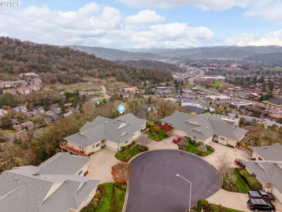 171 NW Rachel Lynn Way, Roseburg, OR 97471 - Image #2