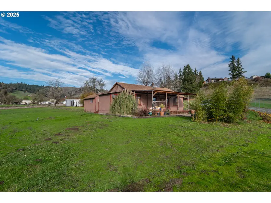 168 Breezy Ln, Roseburg, OR 97470 - Image #3