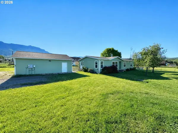 69208 Chadwick Ln, Cove, OR 97824