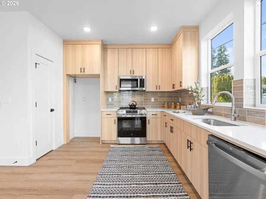 8207 SW 45th Ave, Portland, OR 97219 - #3