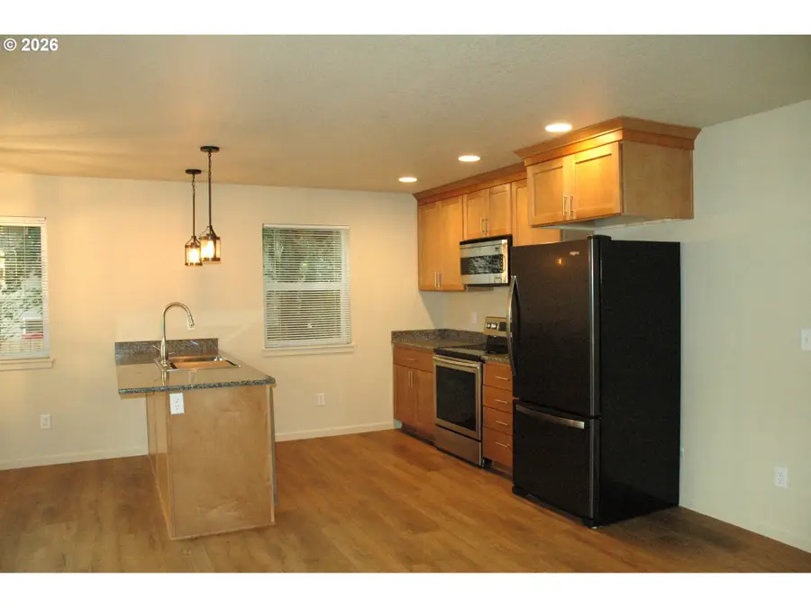 360 NW Willamina Dr, Willamina, OR 97396 - #2