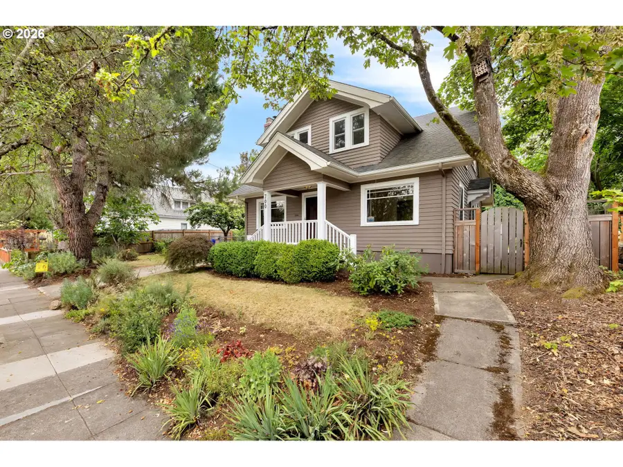 700 SE 61st Ave, Portland, OR 97215 - #2