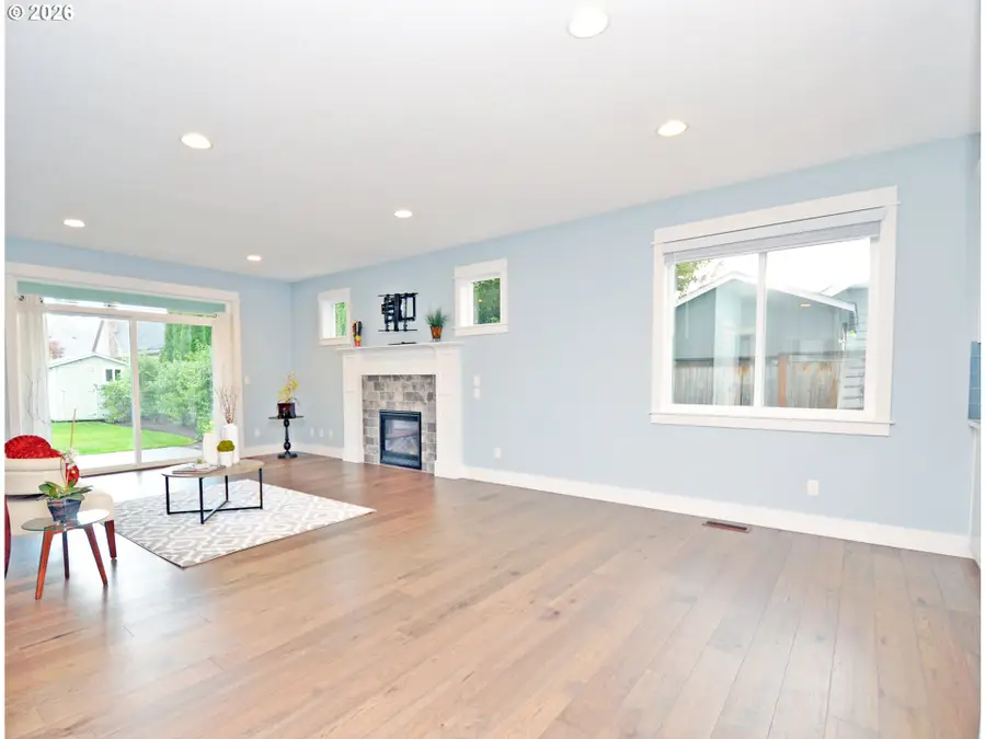 880 Caitlyn Pl, Canby, OR 97013 - #2