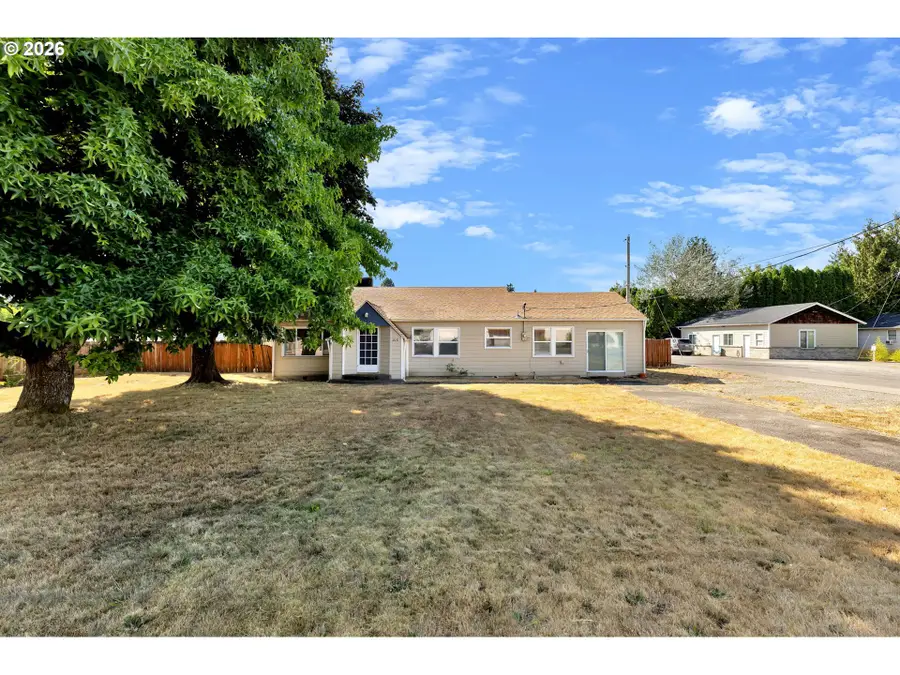 408 S Parkway Ave, Battle Ground, WA 98604 - #2
