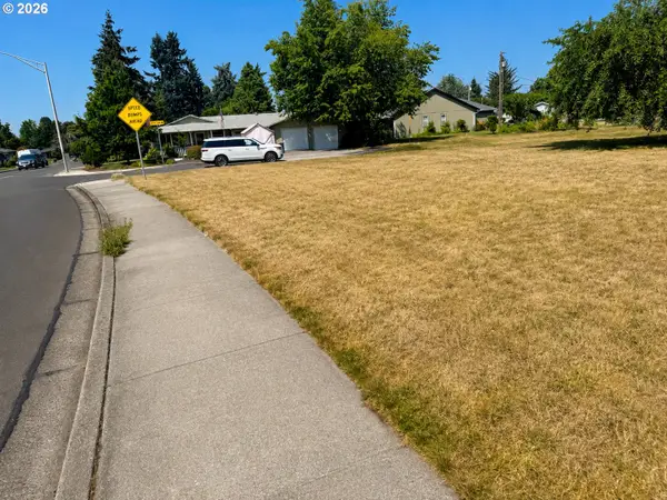 Royal Ave #1, Eugene, OR 97402