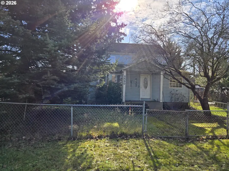 5390 NE Skidmore St, Portland, OR 97218 - #3
