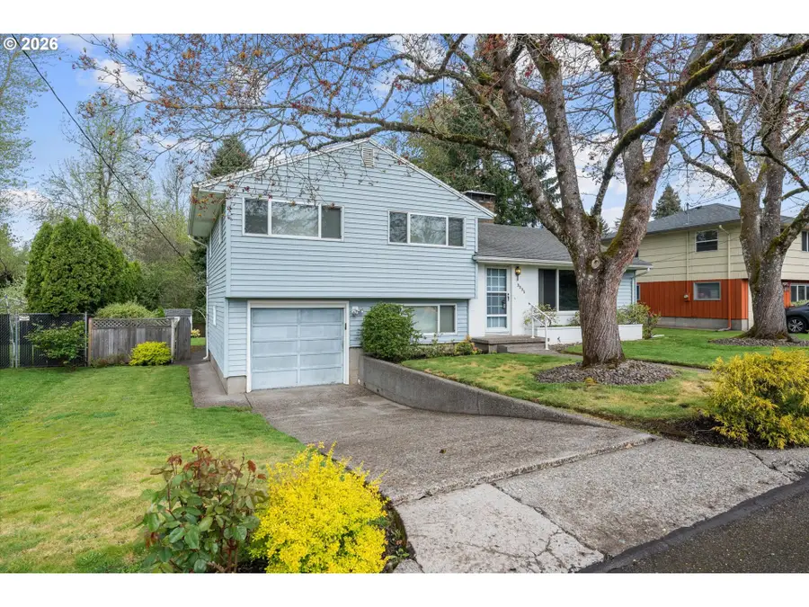 3235 SE Silver Springs Rd, Milwaukie, OR 97222 - #2