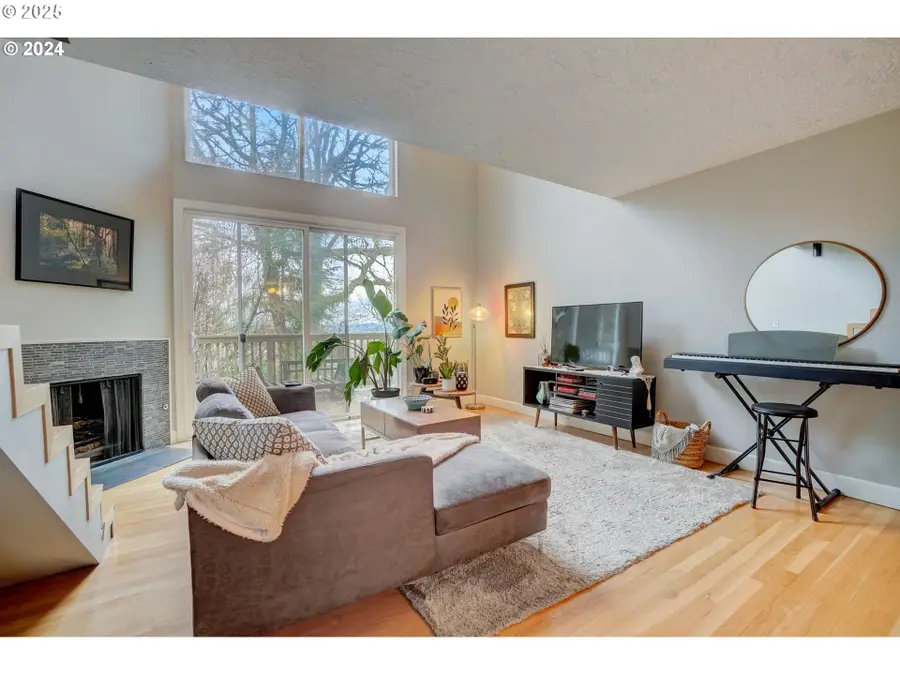 839 SW Broadway Dr #71, Portland, OR 97201 - Image #2
