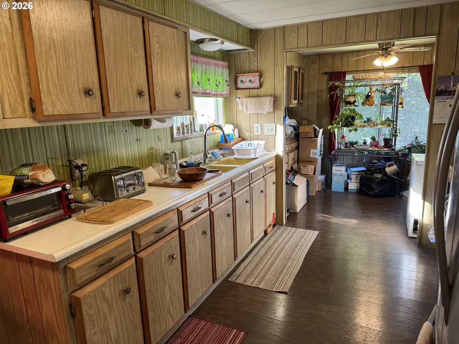 3 Spruce Dr, Myrtle Point, OR 97458 - #2