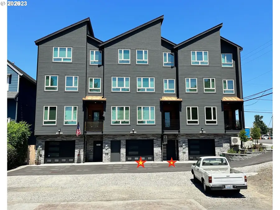 302 N Bridgeton Rd #A, Portland, OR 97217 - #2