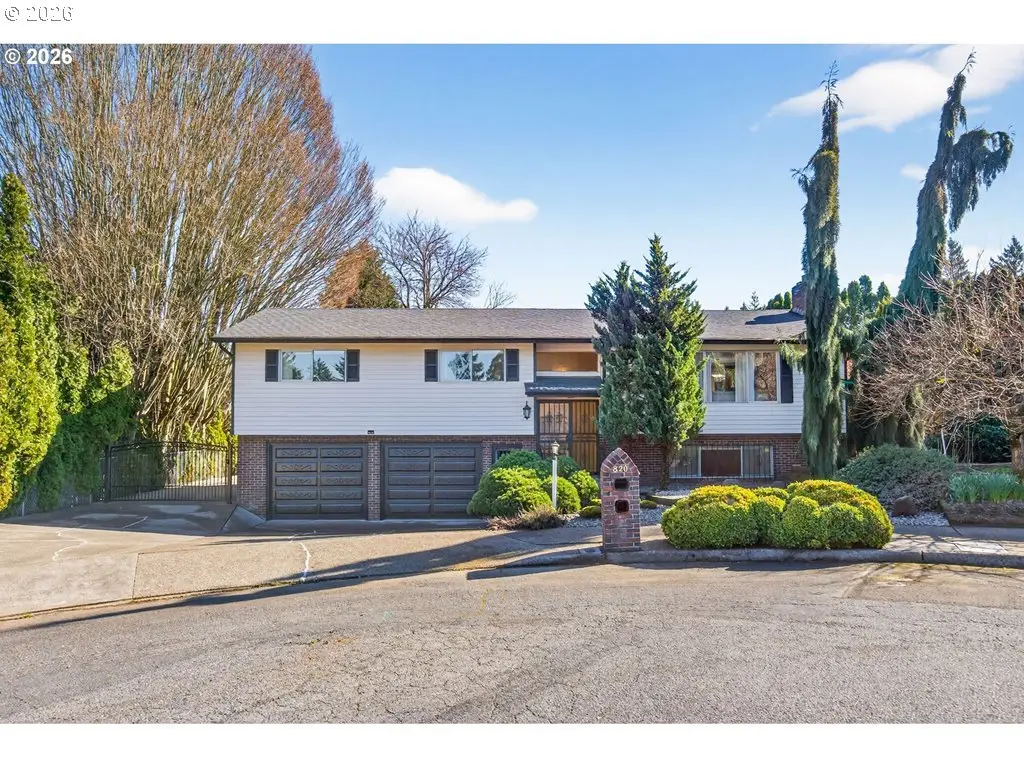 820 NE 168th Pl, Portland, OR 97230 - #1