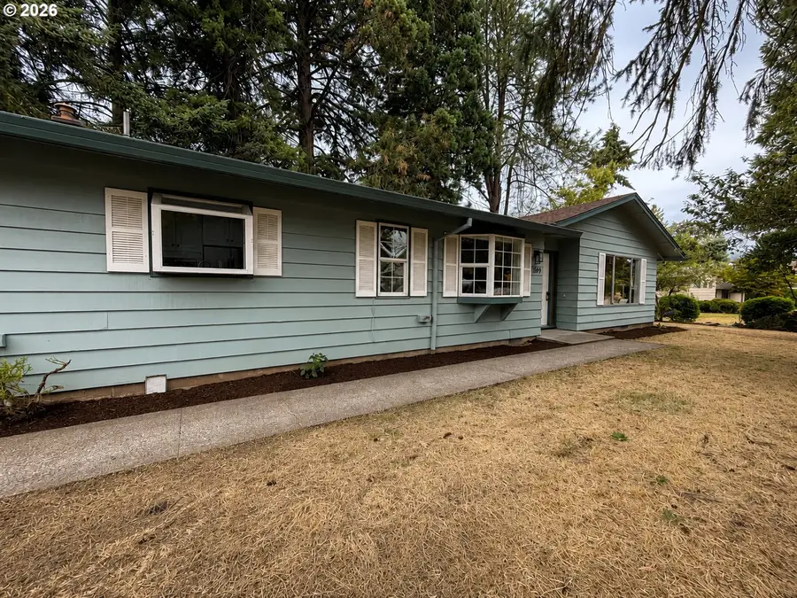 1769 SE Brookwood Ave, Hillsboro, OR 97123 - #2