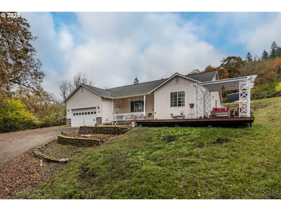 487 SE Dos Gatos Ct, Roseburg, OR 97470 - Image #2