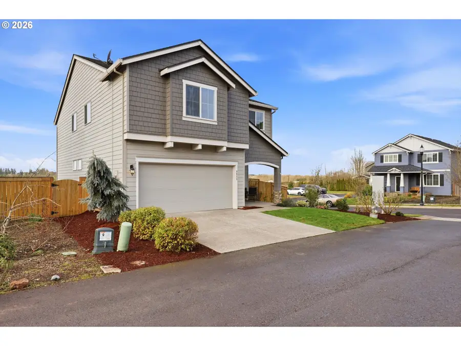 9025 N Dogwood St, Camas, WA 98607 - #3