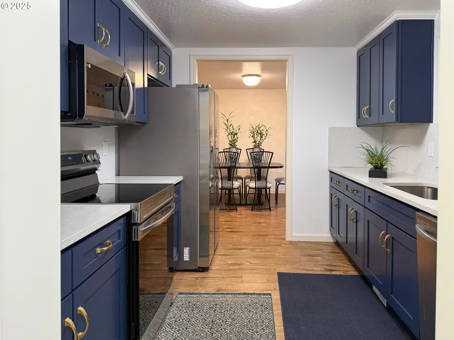 10017 SE Hult St, Portland, OR 97266 - Image #3