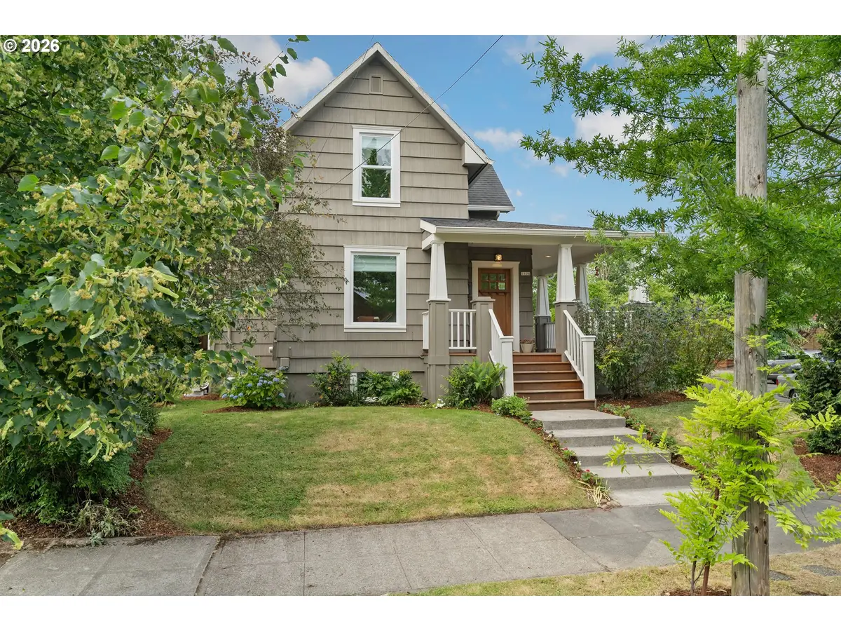 1604 SE Lambert St, Portland, OR 97202 - #1