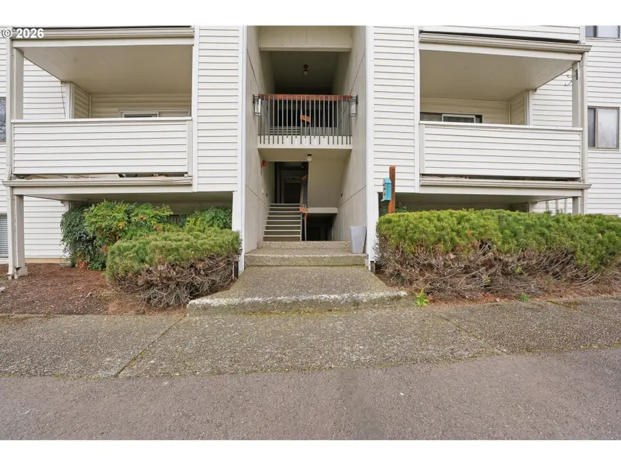 11040 SW Greenburg Rd #311, Tigard, OR 97223 - #2