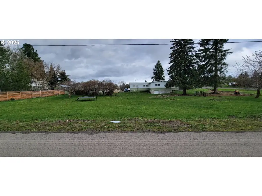 Mian St, Joseph, OR 97846 - #3