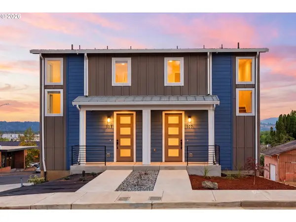 107 SE 3rd St, Troutdale, OR 97060