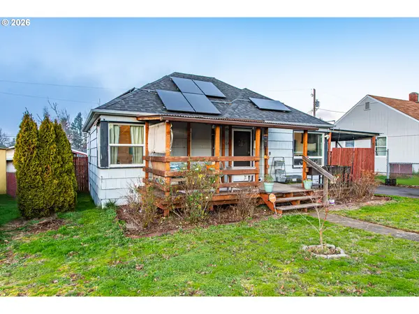 1064 E Taylor Ave, CottageGrove, OR 97424