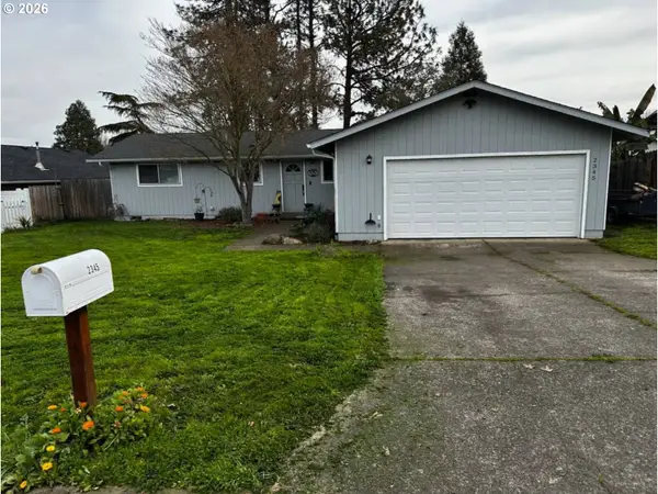 2345 Circle Dr, Roseburg, OR 97471