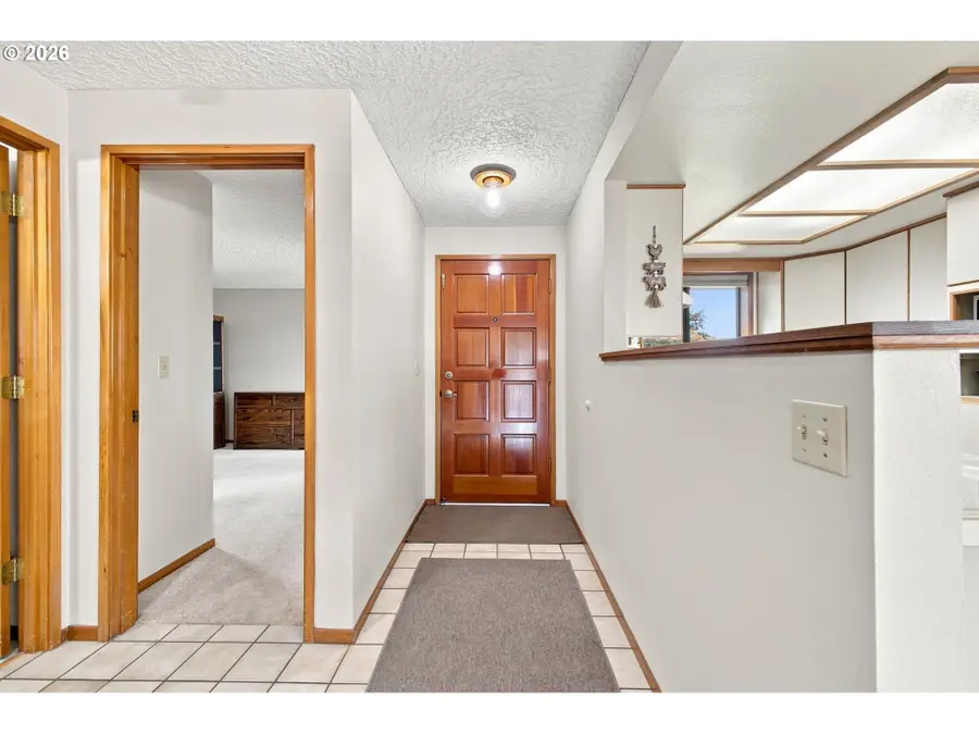 13815 NW 10th Ct #F, Vancouver, WA 98685 - #2