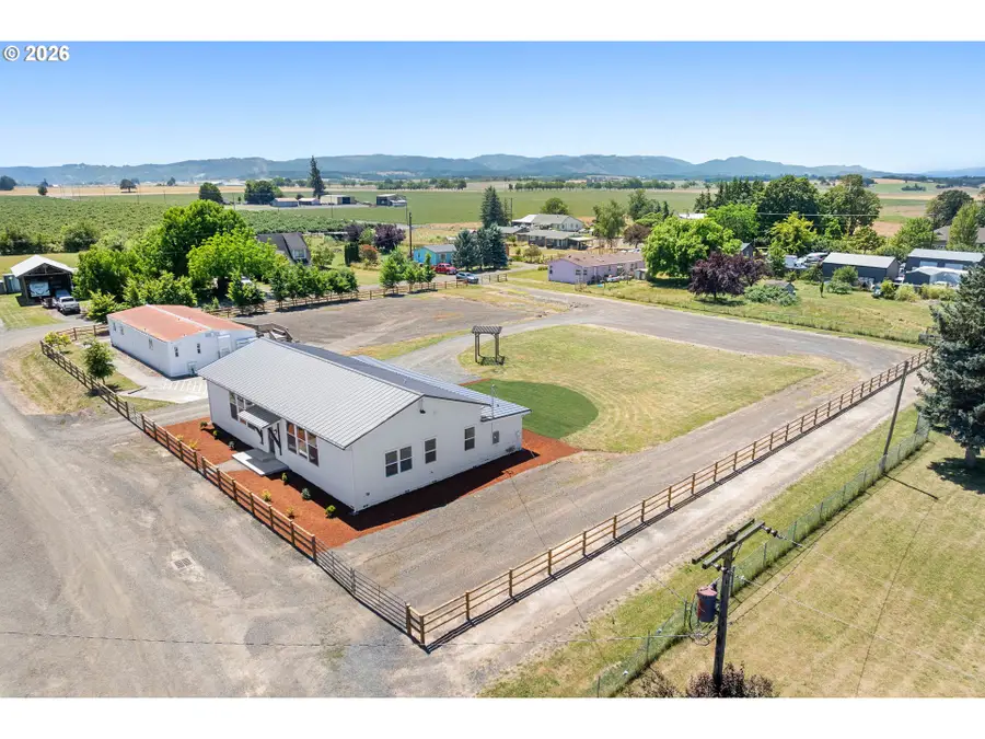 9015 Community Club Rd, Amity, OR 97101 - #2