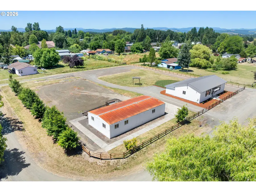 9015 Community Club Rd, Amity, OR 97101 - #3