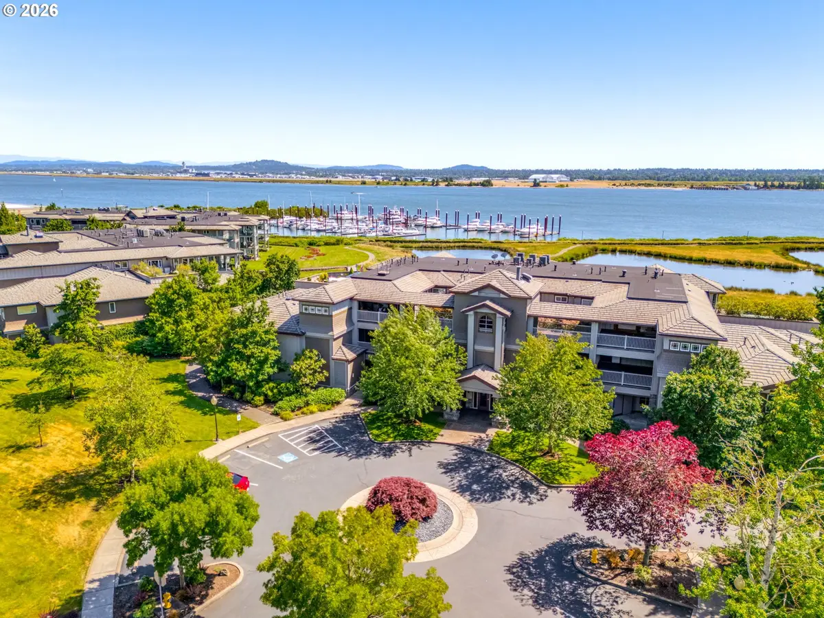 5525 SE Scenic Ln #300, Vancouver, WA 98661 - #1
