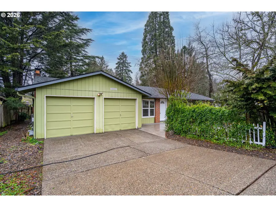 5803 SW 56th Ave, Portland, OR 97221 - #2