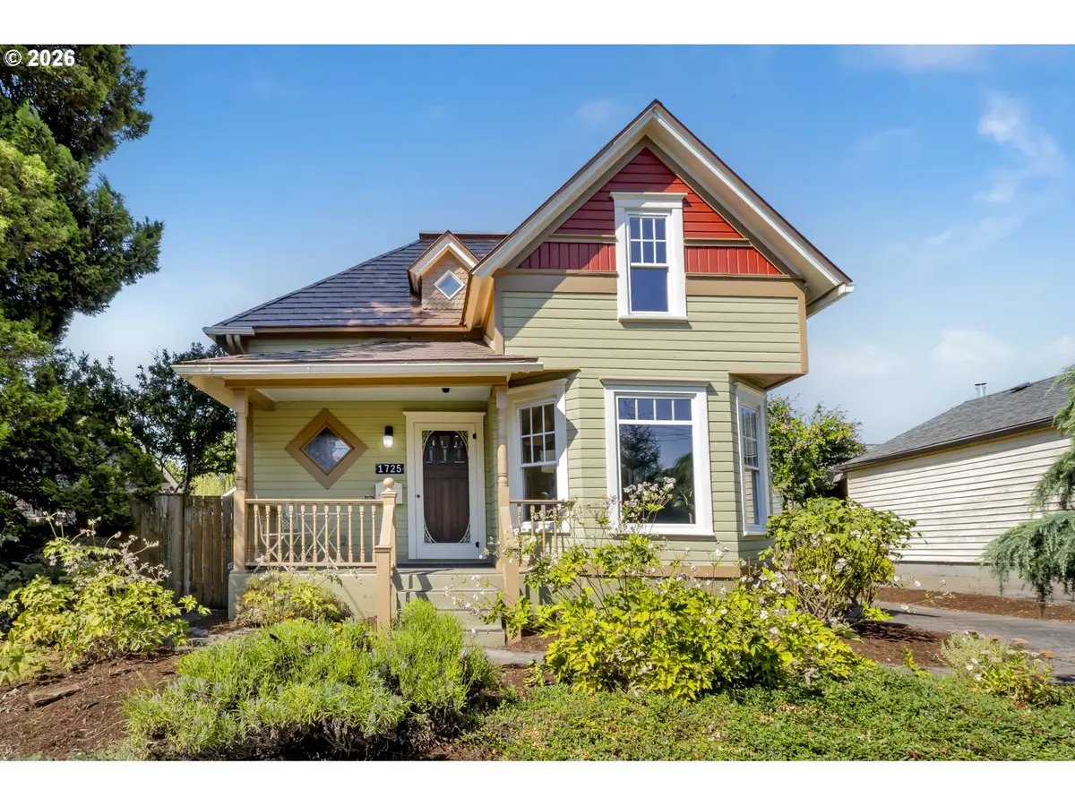 1725 N Sumner St, Portland, OR 97217 - #1