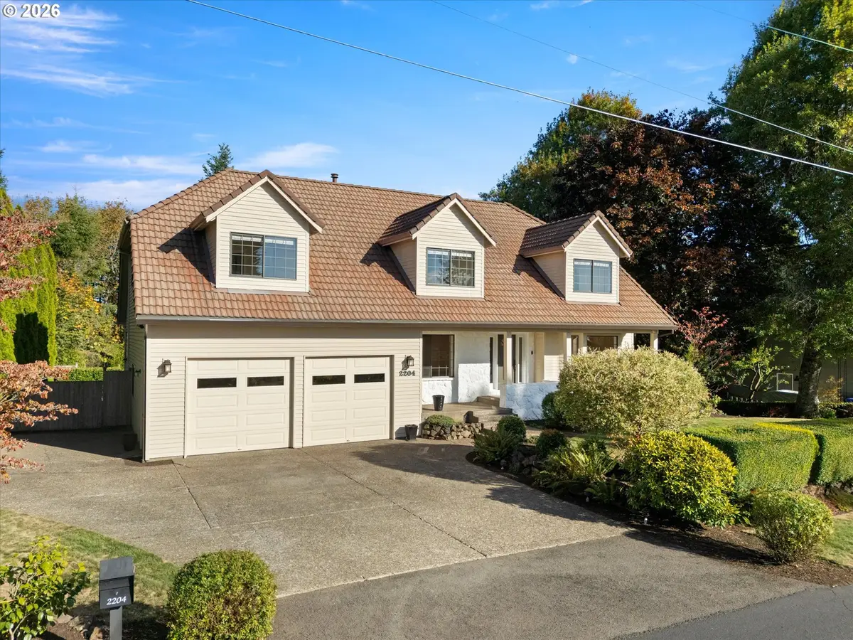 2204 NW Ramsey Dr, Portland, OR 97229 - #1