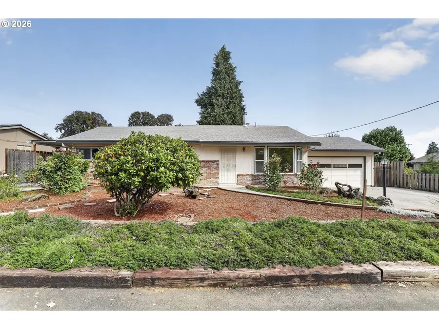 52090 SE 4th St, Scappoose, OR 97056 - #2