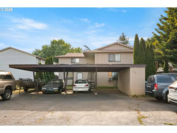 903 W Charles St, Newberg, OR 97132