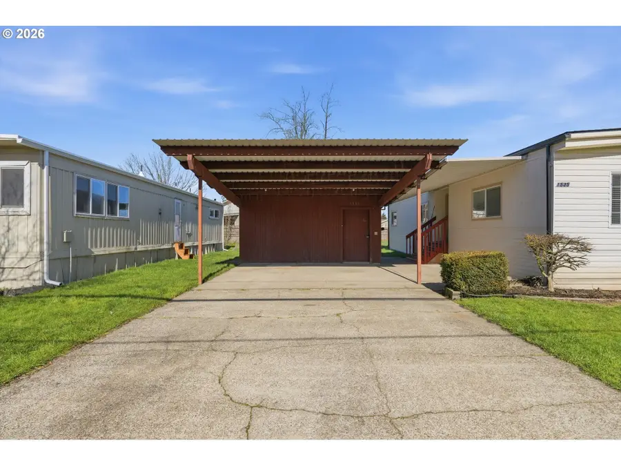 1535 NW 2nd St, McMinnville, OR 97128 - #2