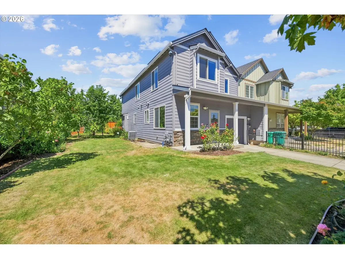 17325 SE Sherman St, Portland, OR 97233 - #1