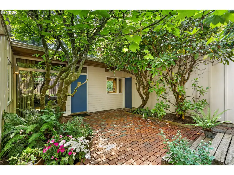 834 SW Westwood Dr, Portland, OR 97239 - #3