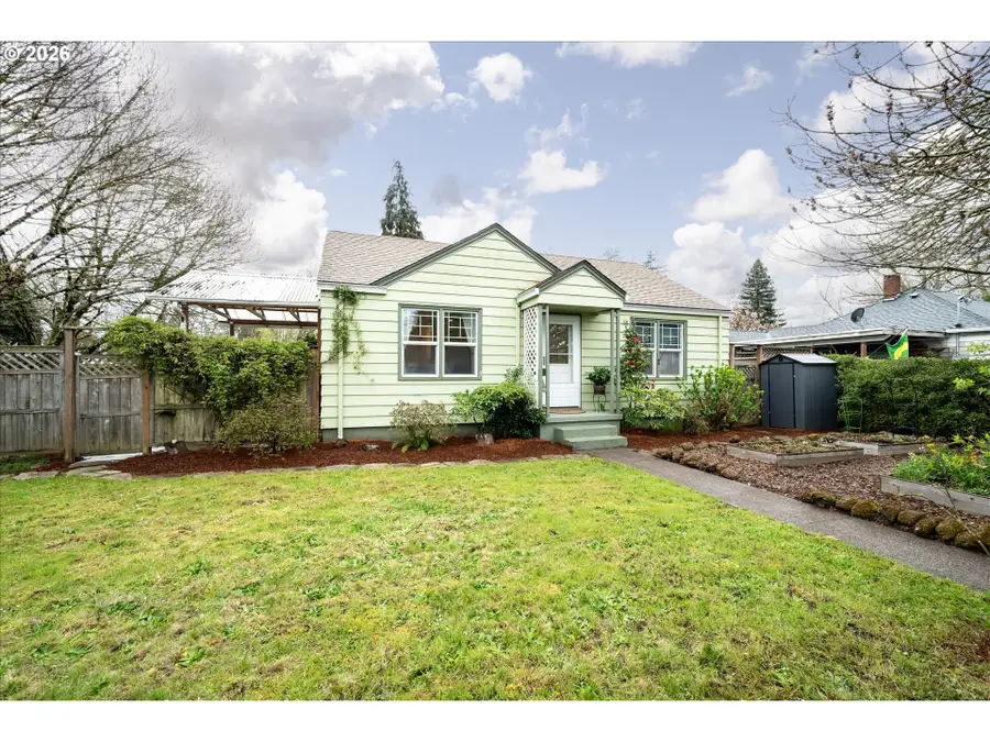 3210 Royal Ave, Eugene, OR 97402 - #2