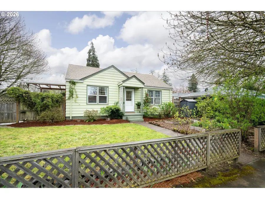 3210 Royal Ave, Eugene, OR 97402 - #3
