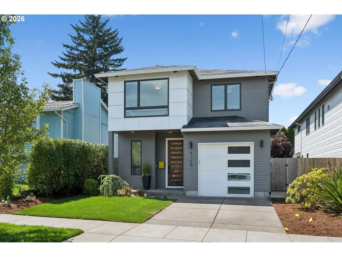 9125 N Clarendon Ave, Portland, OR 97203 - #1